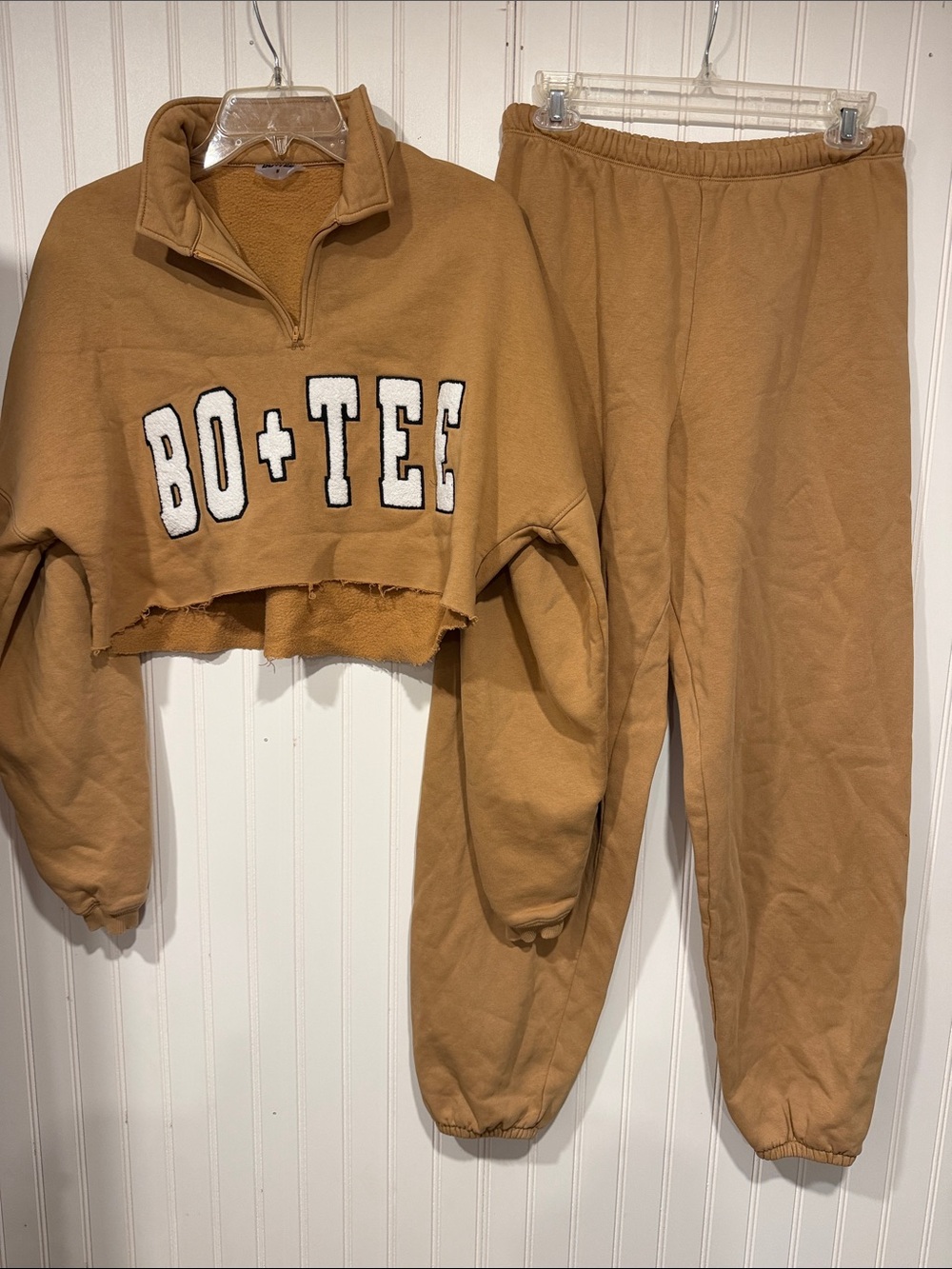 Bo+Tee set cropped quarter zip and joggers